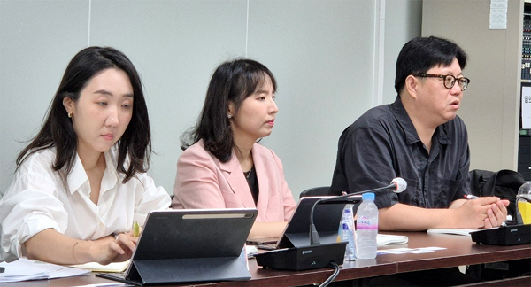 복지부 의료개혁추진단 담당 과장들. 왼쪽부터 강슬기 과장, 유정민 과장. 강준 과장.